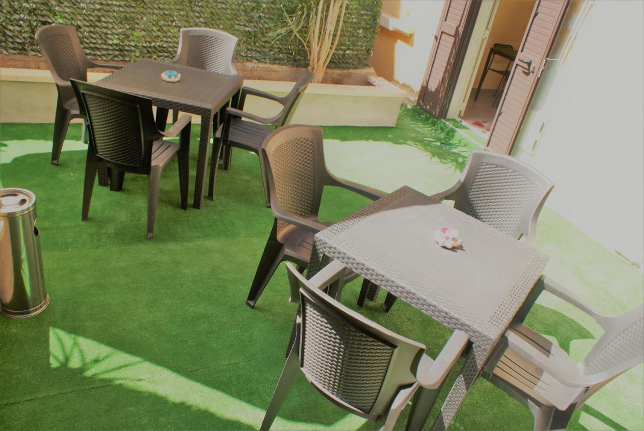 Metropolitan Rc Couette-café